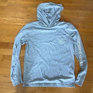Vineyard Vines hooded tee